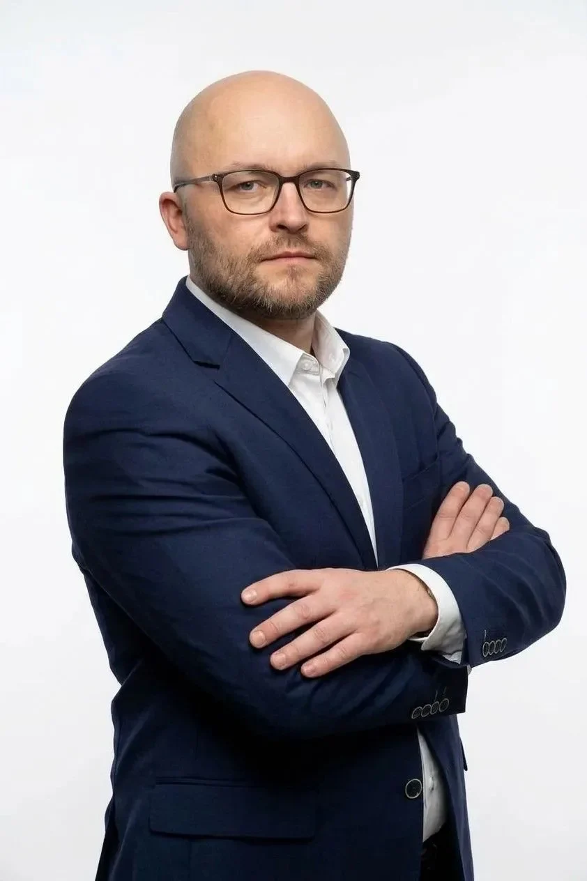 Александр Ерегин